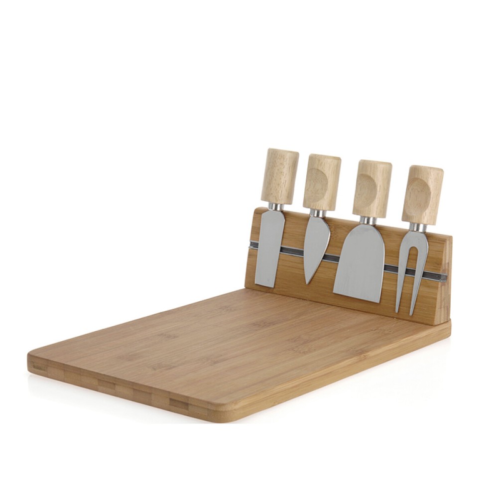 Σετ τυριού βάση bamboo με 4 μαχαίρια Σετ τυριού βάση bamboo με 4 μαχαίρια