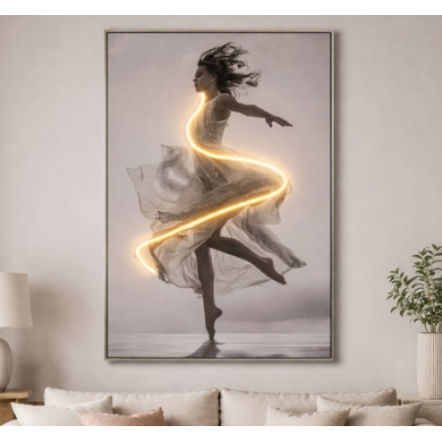 Πίνακας μπαλαρίνα με led φως σε τυπωμένο καμβά με κορνίζα ασημί Πίνακας μπαλαρίνα με led φως σε τυπωμένο καμβά με κορνίζα ασημί