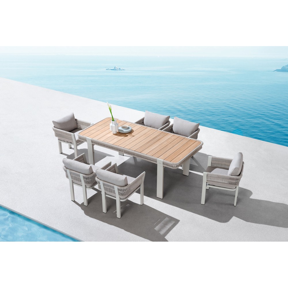 Borromeo/D7 Dining Set