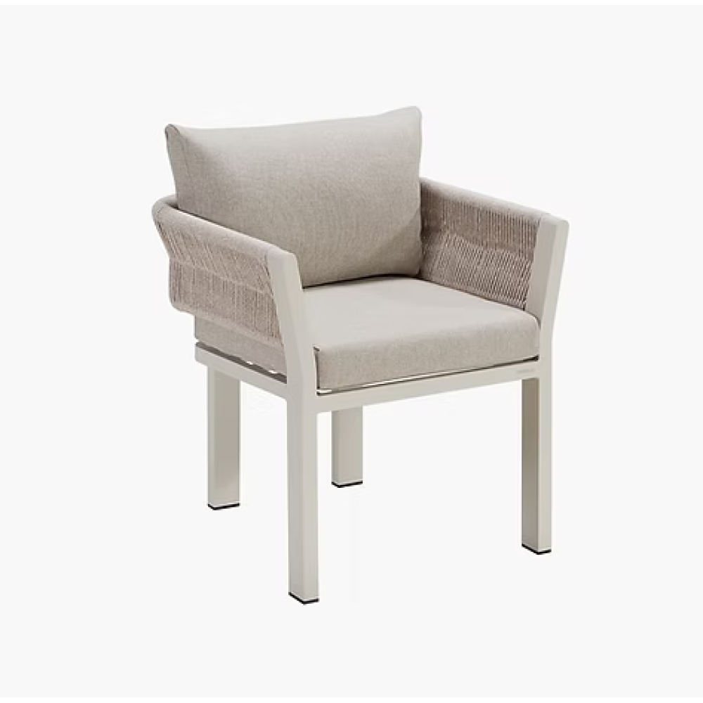 Borromeo/D7 Dining Set